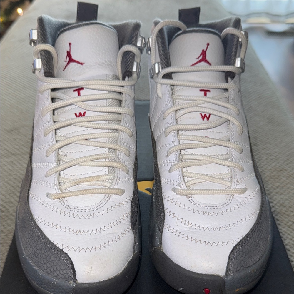 Jordan 12 Retro White and Dark Gray size 7y